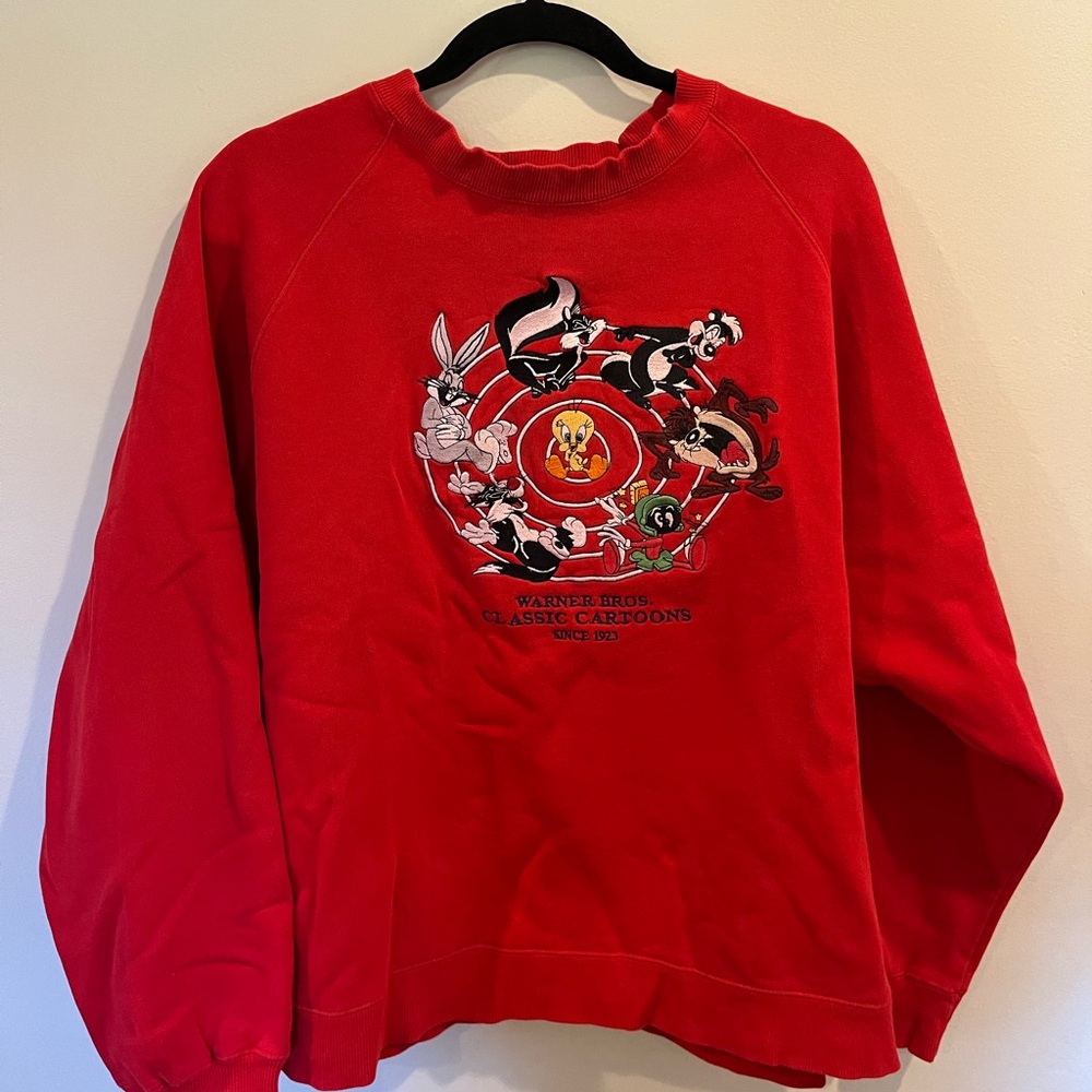 Vintage WARNER BROS classic cartoon red sweater